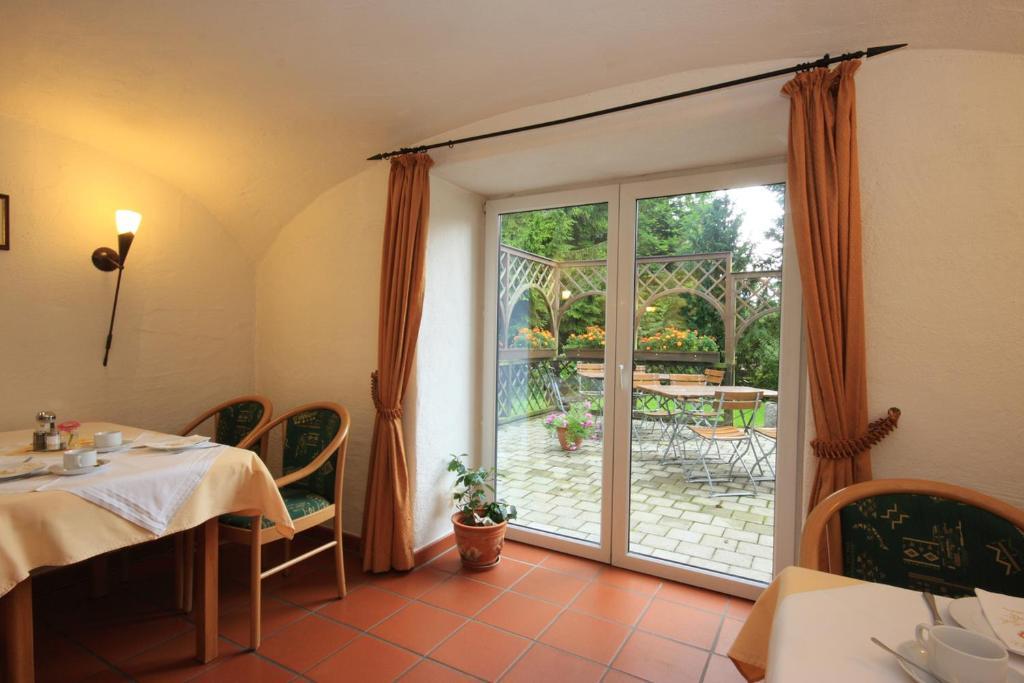 Hotel Trasen Waldkraiburg Buitenkant foto